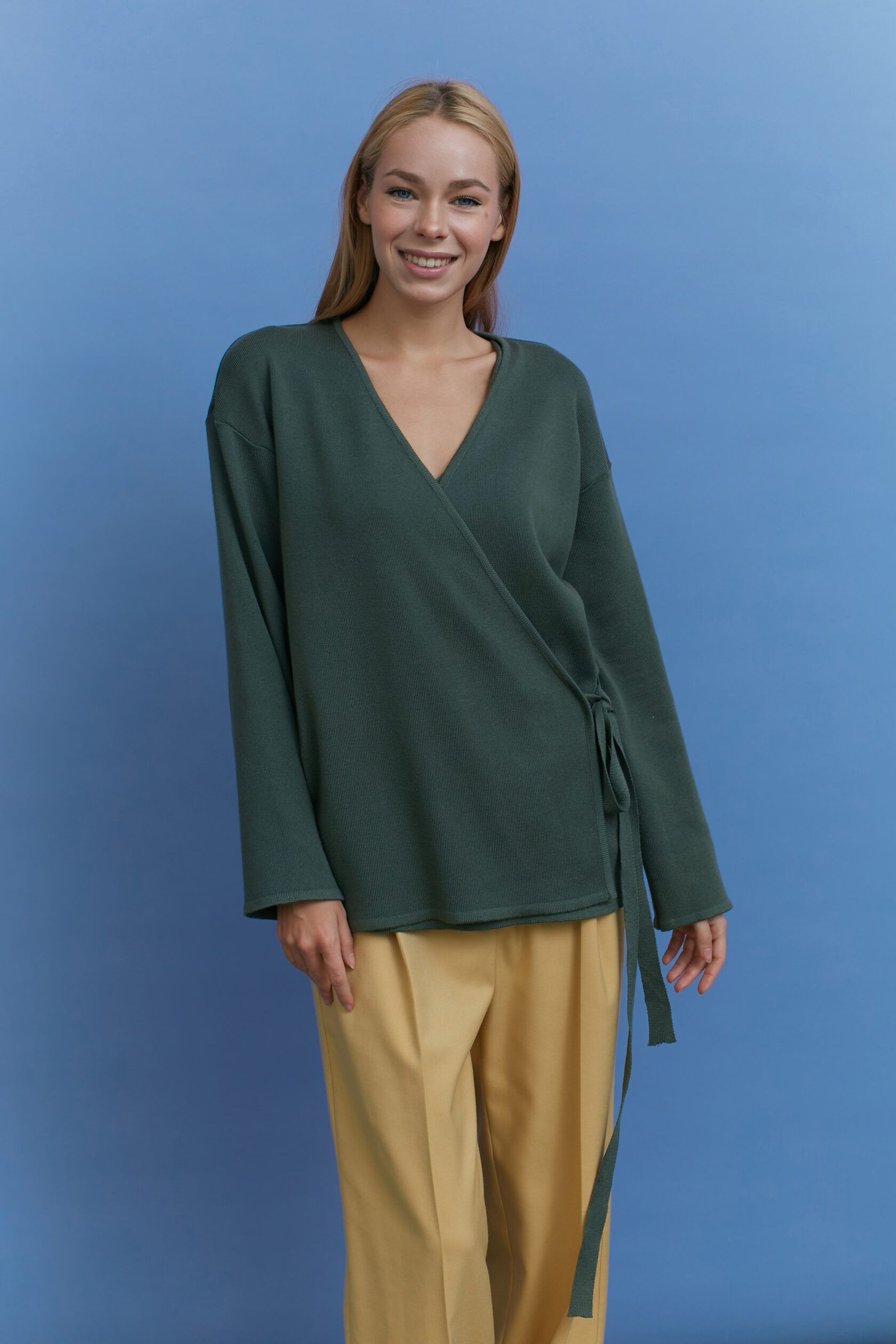 Кардиган трикотажный на завязках зеленая полынь S-L