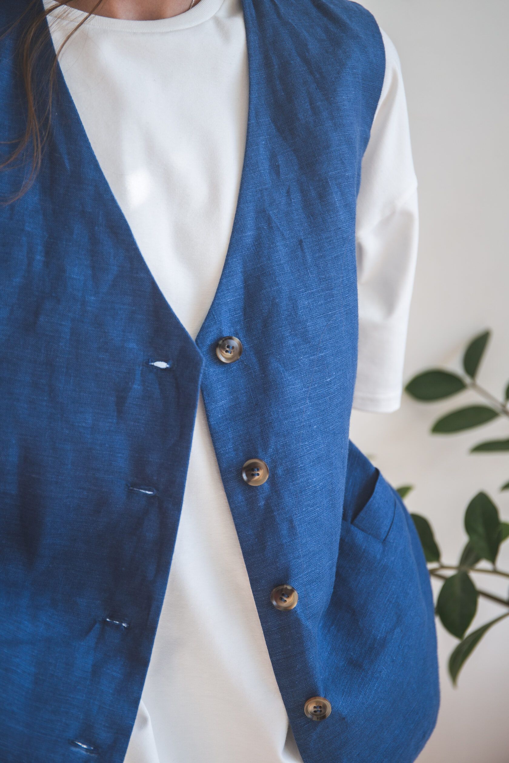 Жилет льняной синий XS-S