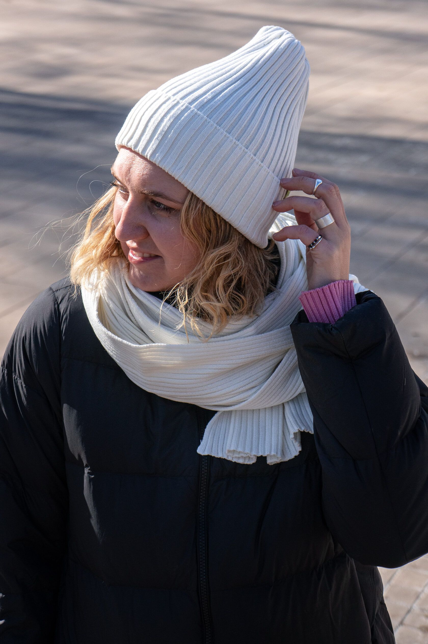 Шарф взрослый молочный undefined