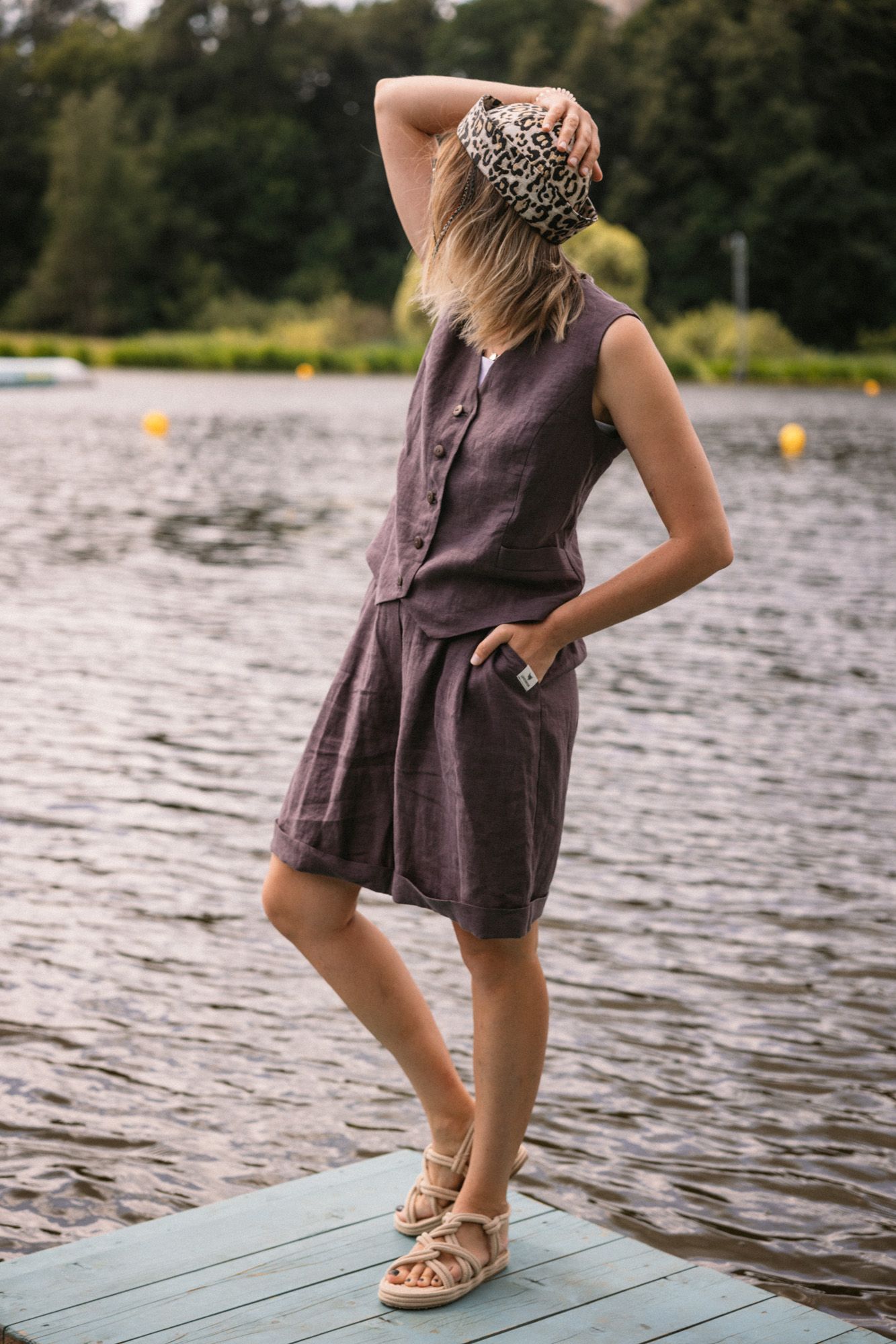 Шорты льняные тауп L