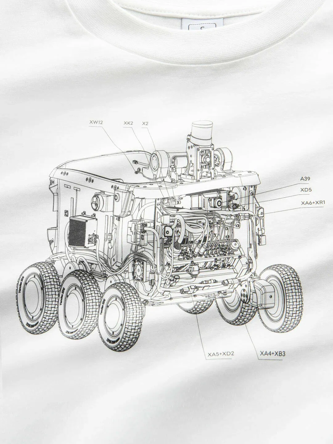 Футболка Яндекс «Робот-доставщик», Чертёж, размер XS